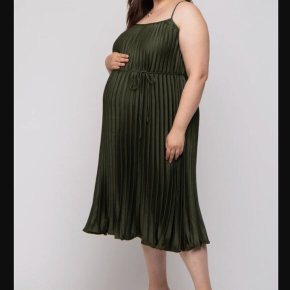 Forest Green Pleated Sleeveless Waist Tie Maternity Plus Maxi Dress Pink Blush - Picture 3 of 5